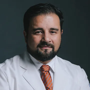 Portrait of Dr. Marcelo Assis