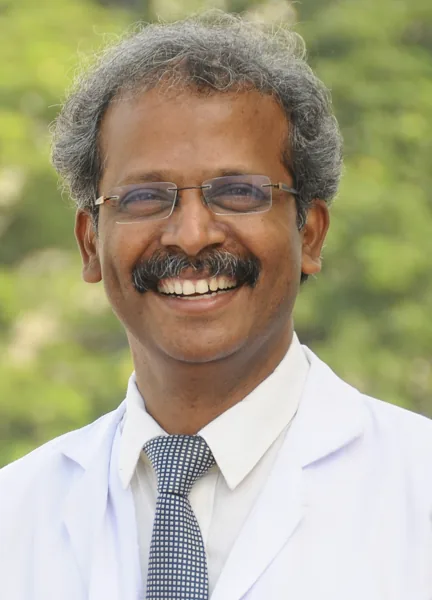 Portrait of R. Manikandhan, MDS, FDSRCS, FFDRCS