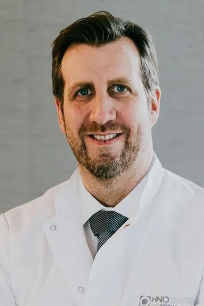 Portrait of Dr. Frank Riedel