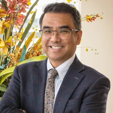 Portrait of Andrew Zhang, MD