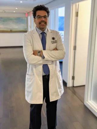 Portrait of Andreas Nikolis, MD, FRCSC